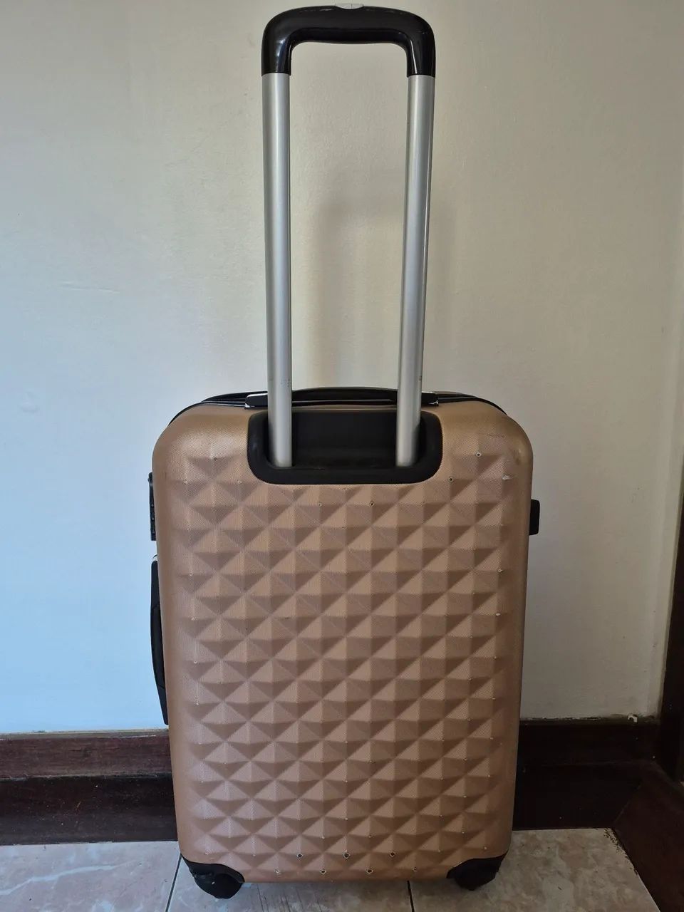 Mala de viagem rosa de 23kg !