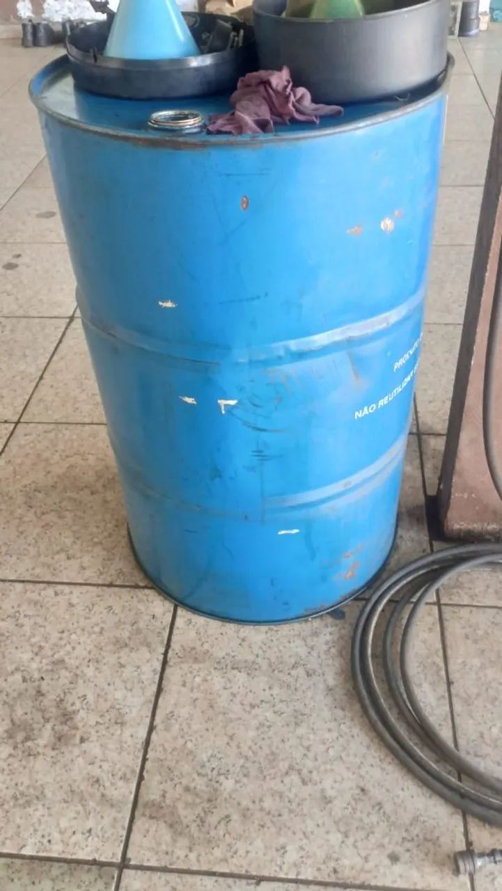 Óleo queimado 200 litros 
