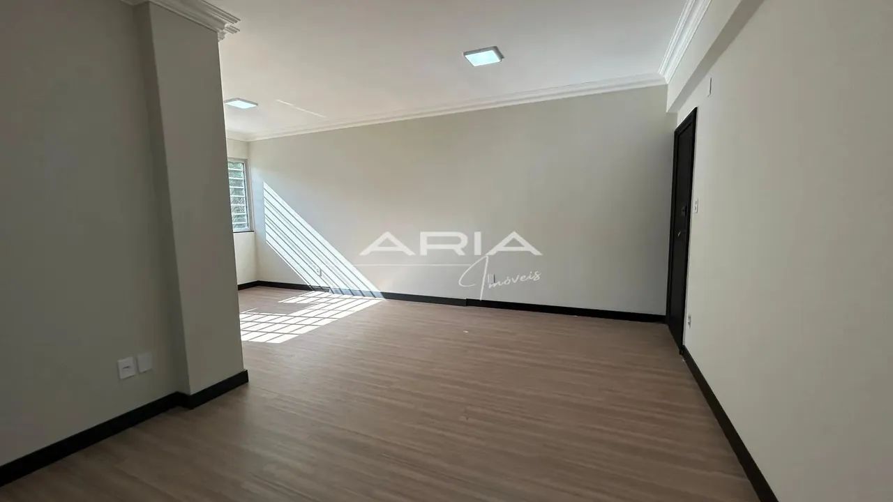 Apartamento à venda no Edifício Angélica no Centro de Londrina/PR - Foto 5