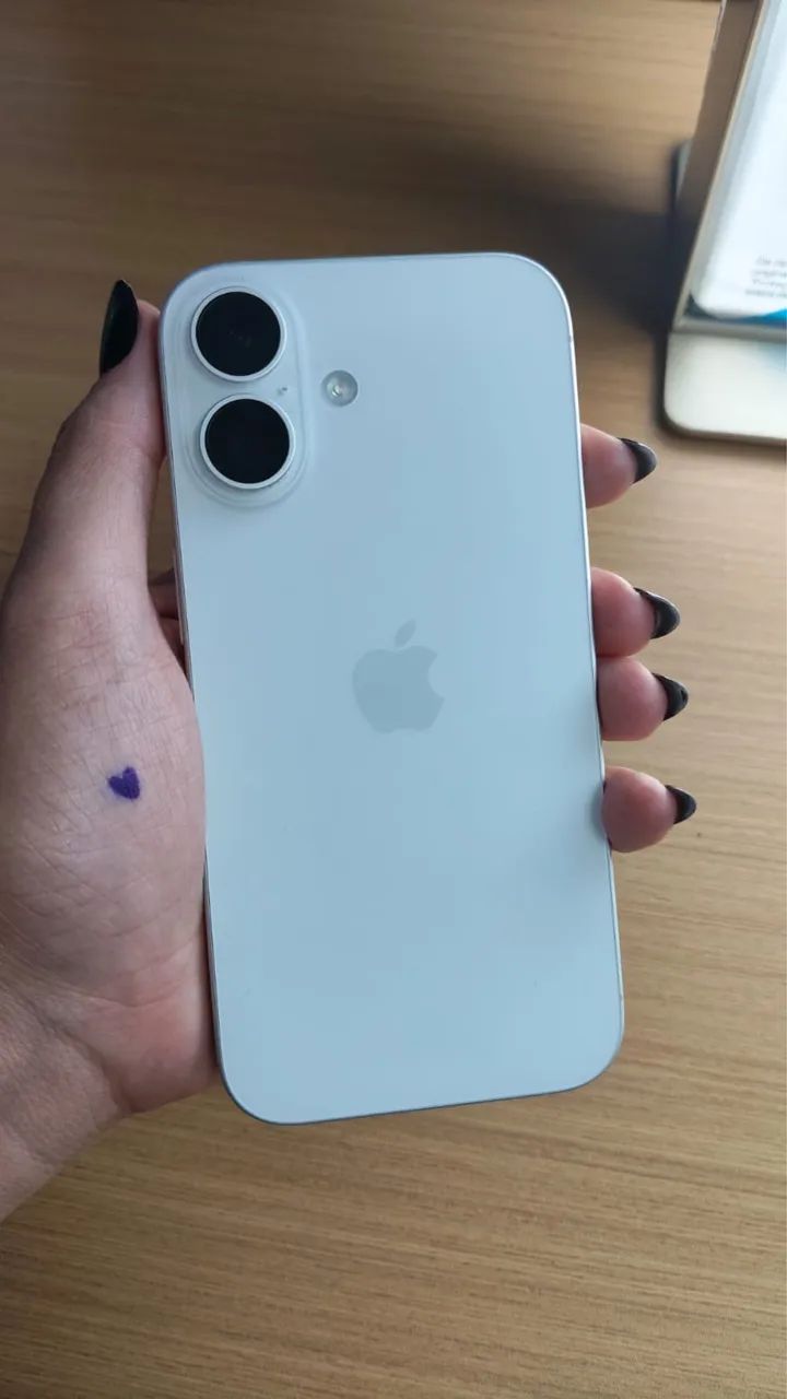 IPHONE 16 - Foto 3