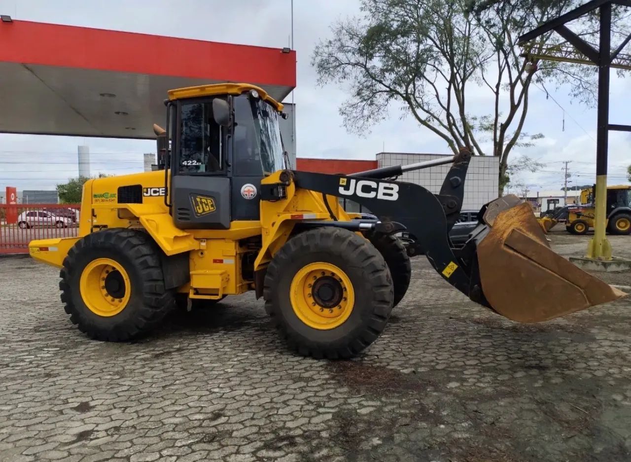 PA CARREGADEIRA JCB 422ZX 2023