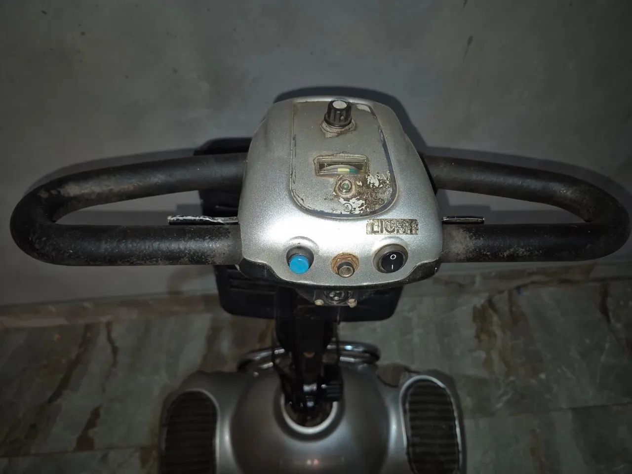 Cadeira de banho e carro elétrico para idoso  - Foto 5