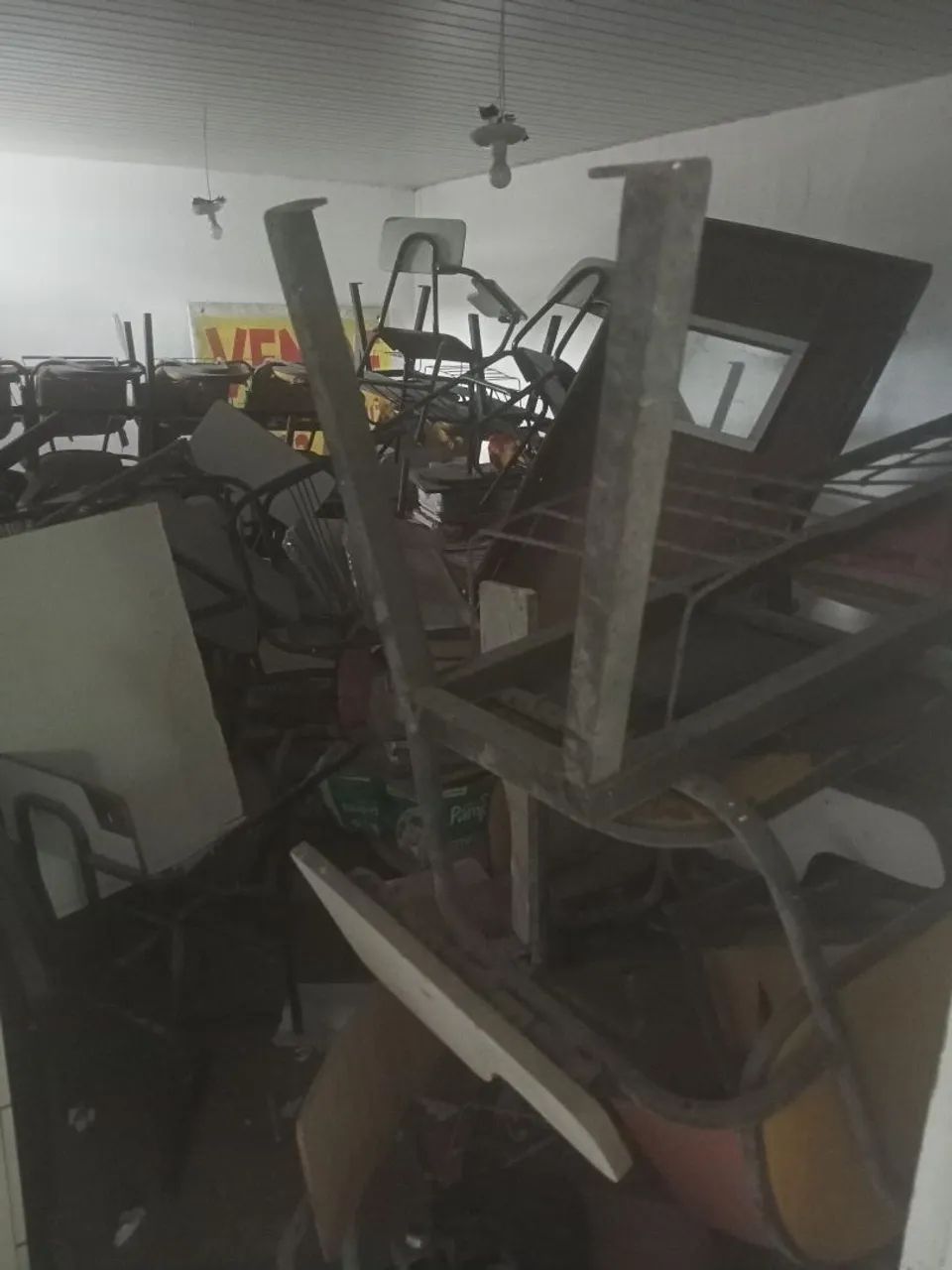 Cadeiras escolar 