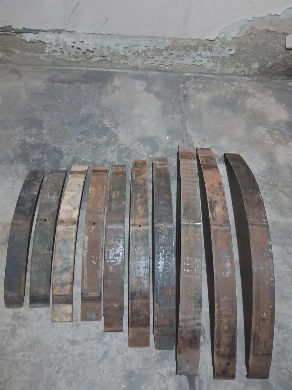 Uno Fire Leaf Spring Bundle444718161949501440