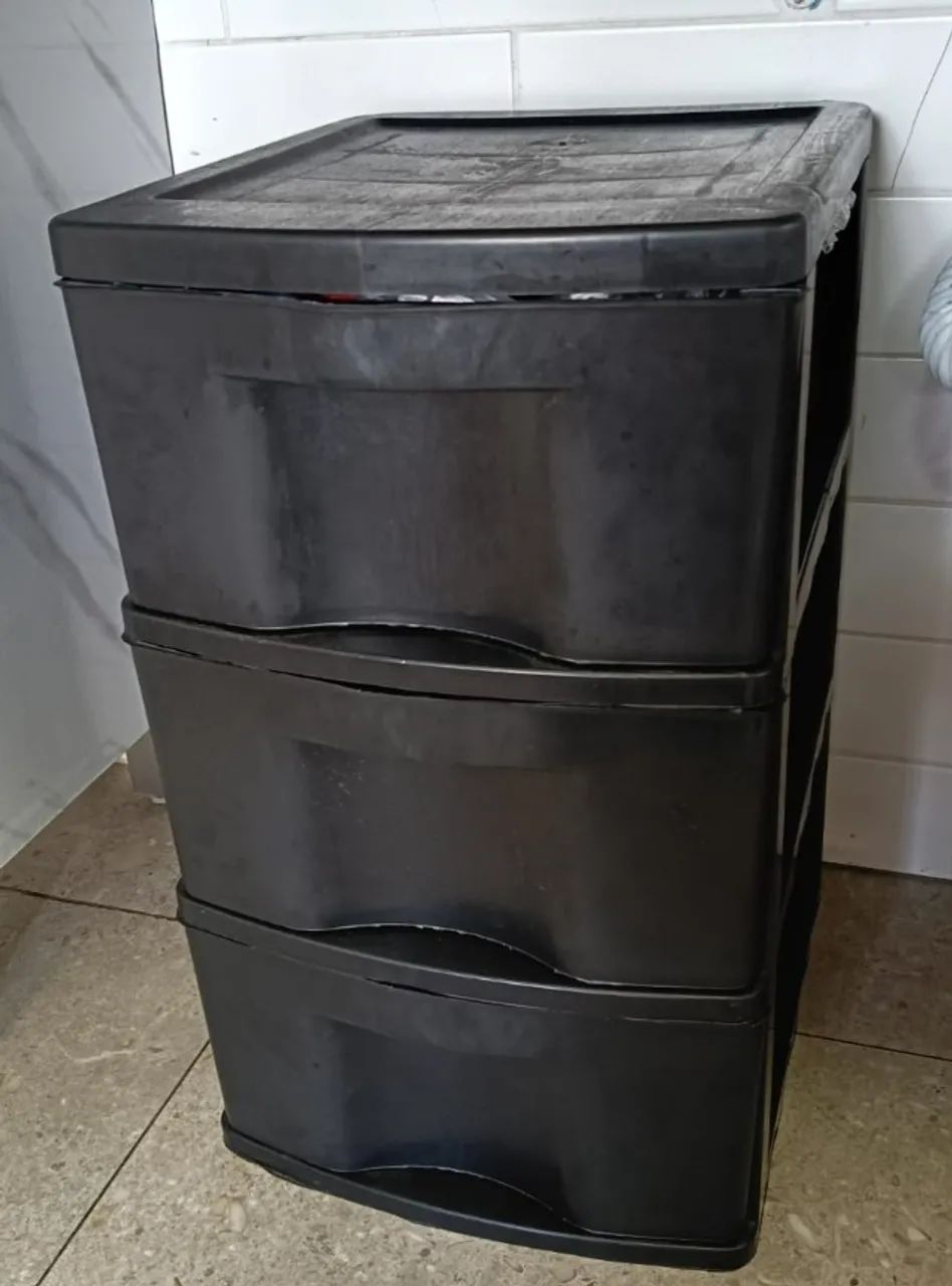 GAVETEIRO DE PLASTICO COM 3 GAVETAS