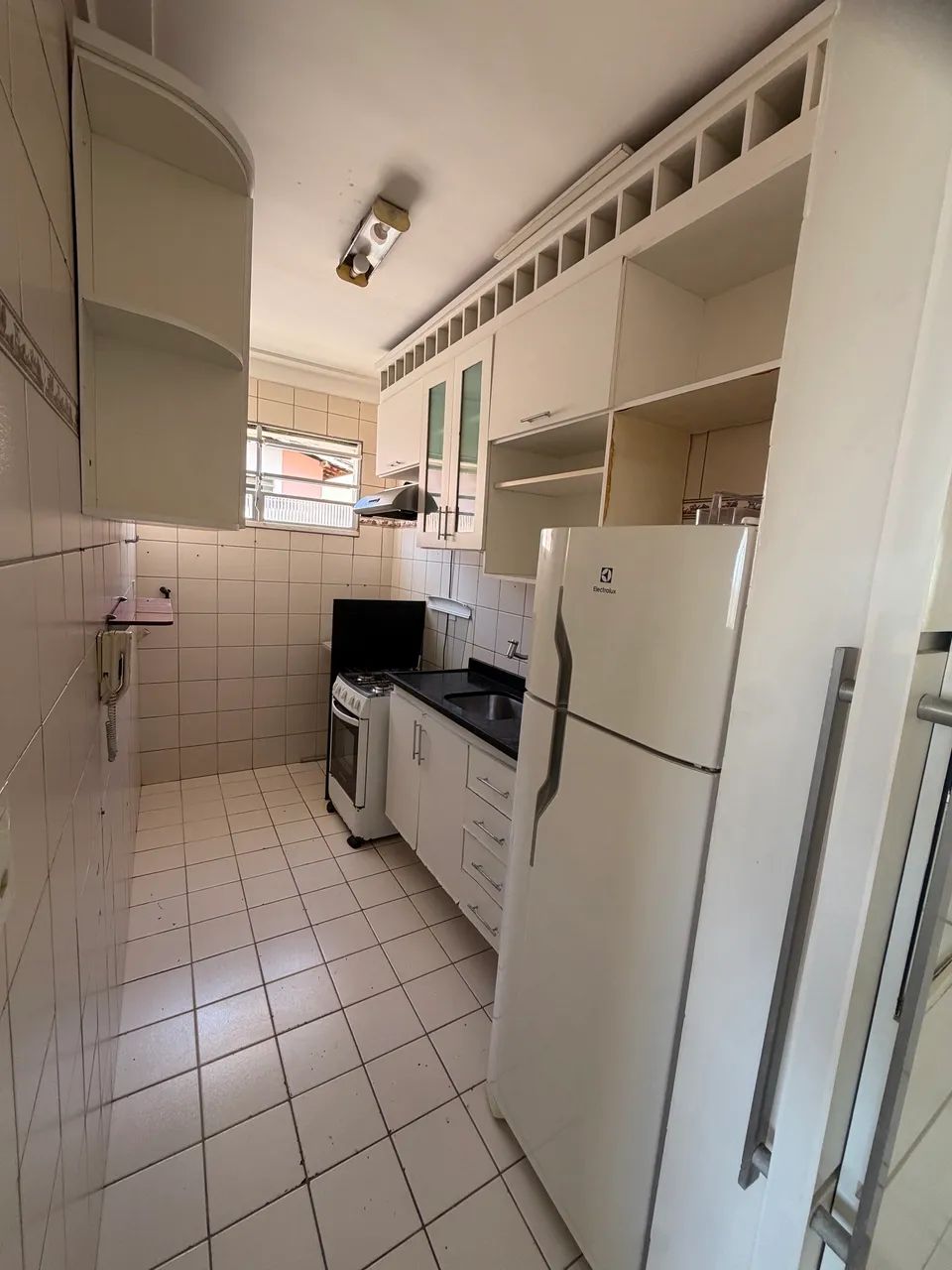 Alugo apartamento com semi mobilia  - Foto 2