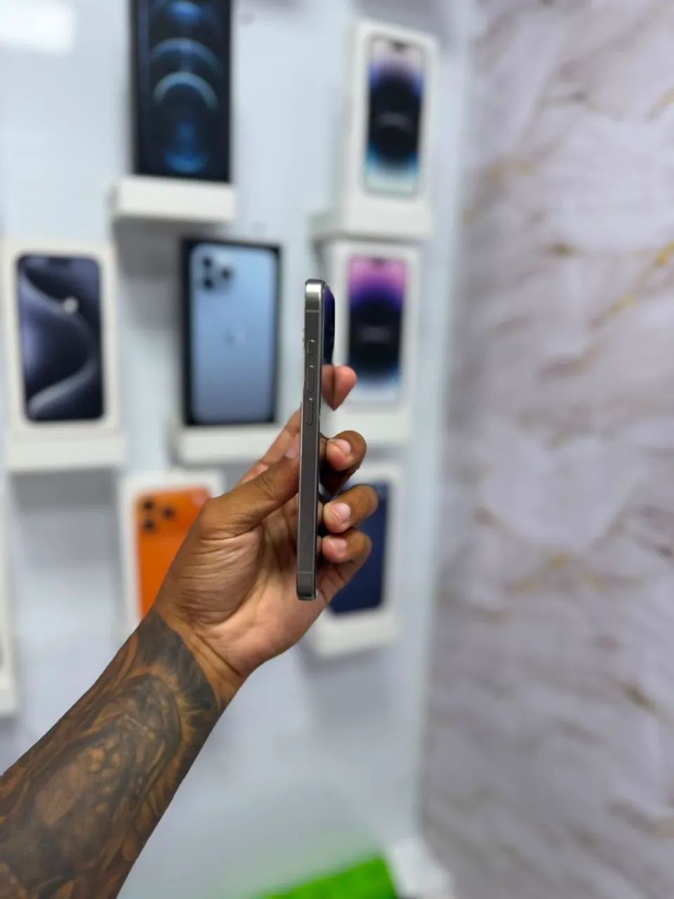 IPHONE 16 PRO 128GB - Foto 3