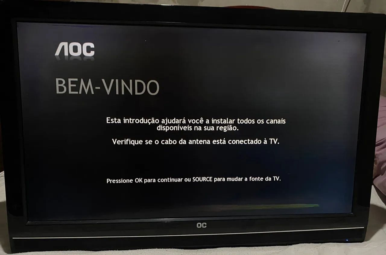 Tv AOC