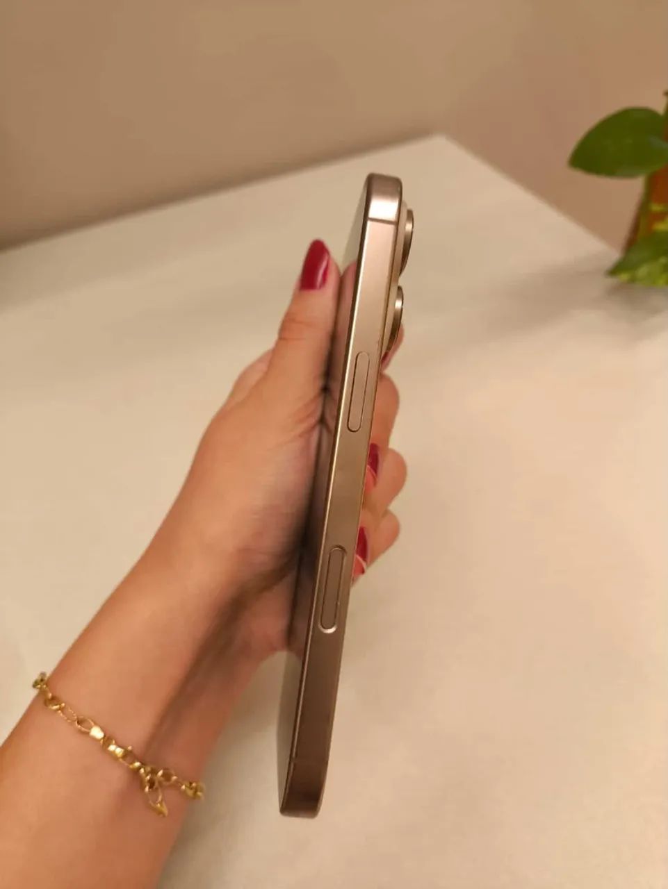 iPhone 16 pro 256gb  - Foto 2