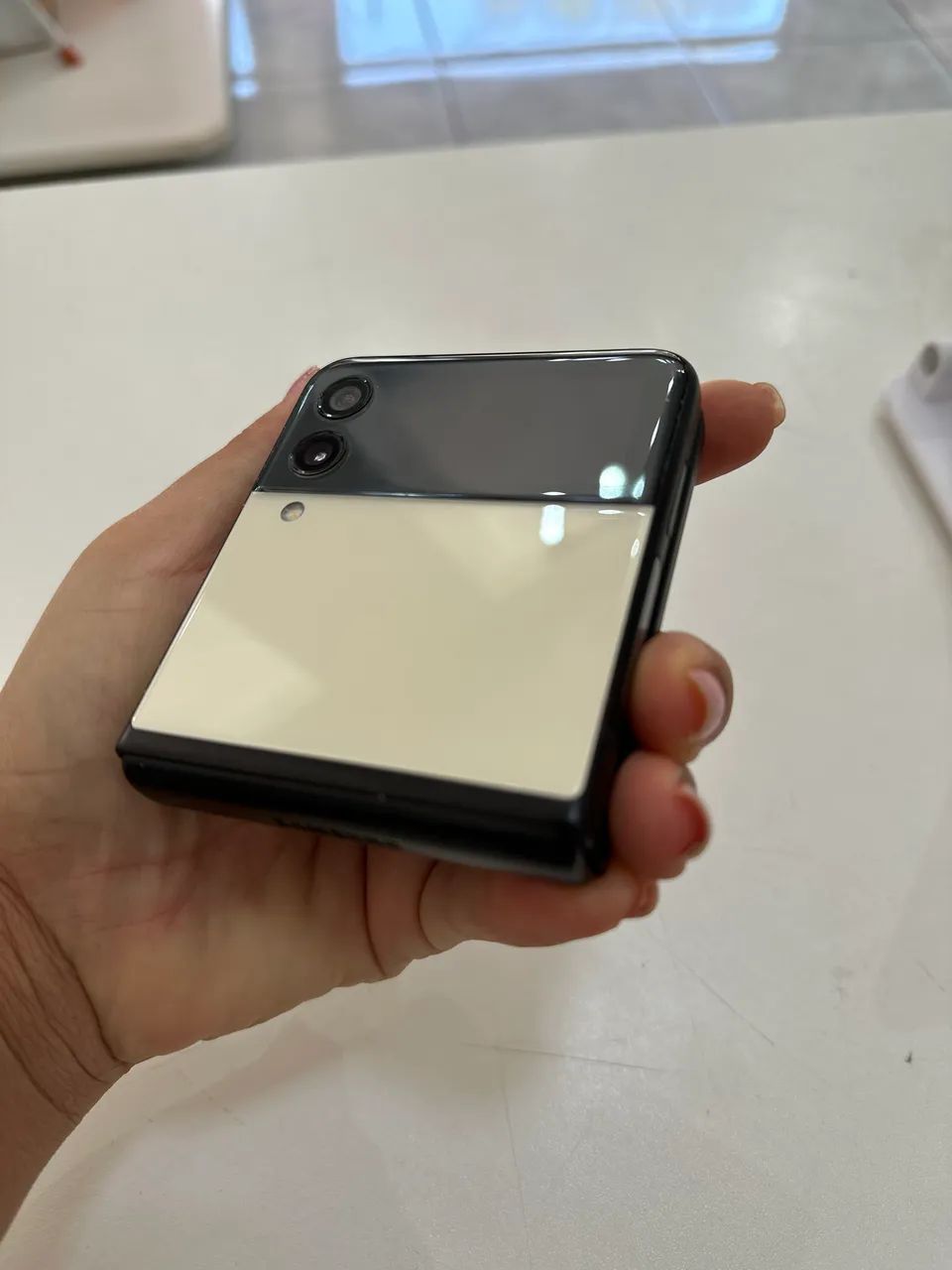 Samsung Galaxy Z Flip3 5G - Foto 4