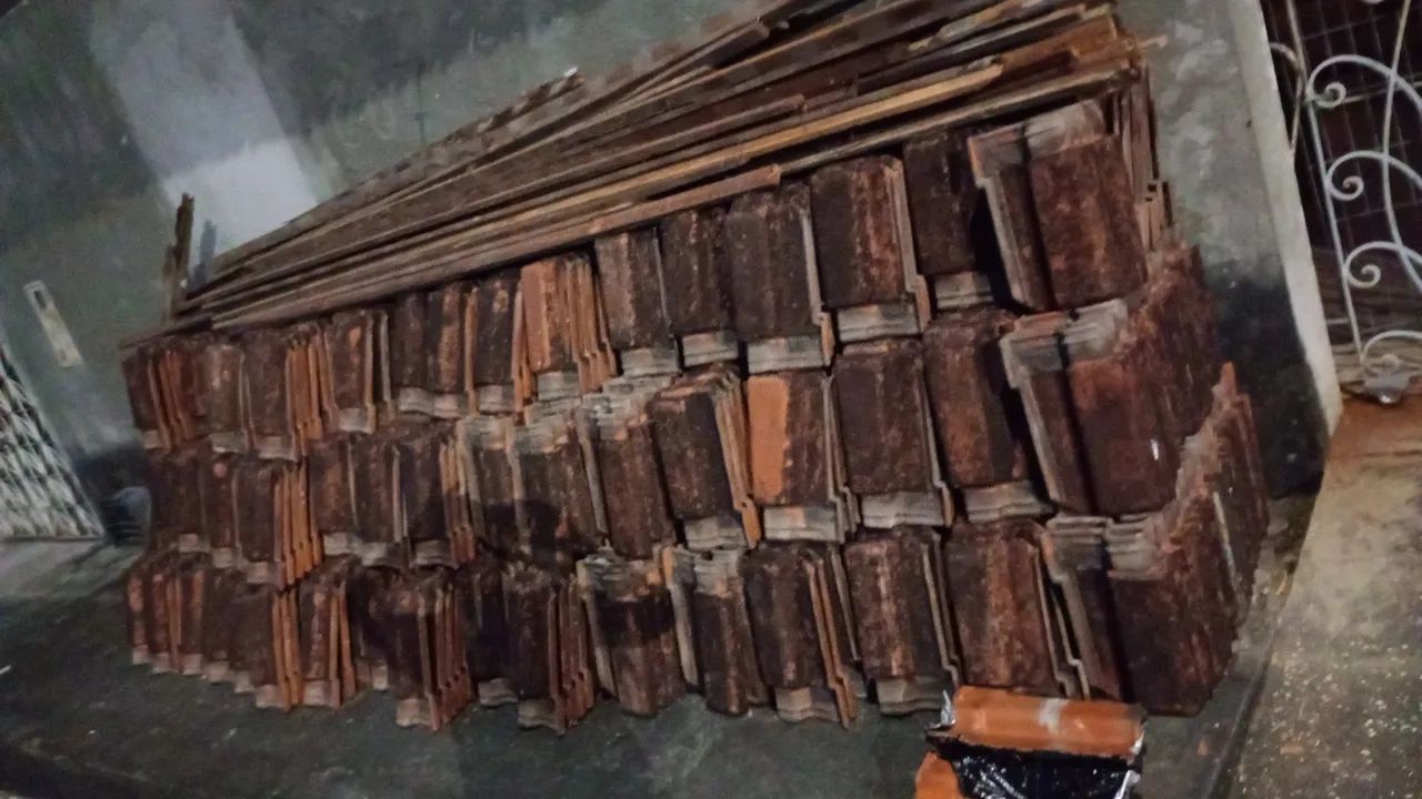 TRILHAS DE BARRO  - Foto 2