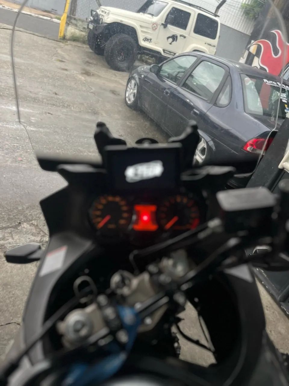DL- VSTROM 650 - Foto 2