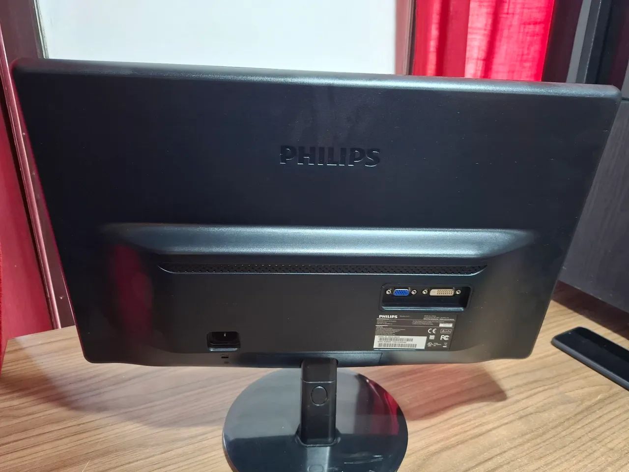 Monitor LED VGA 20" em perfeito estado. - Foto 2