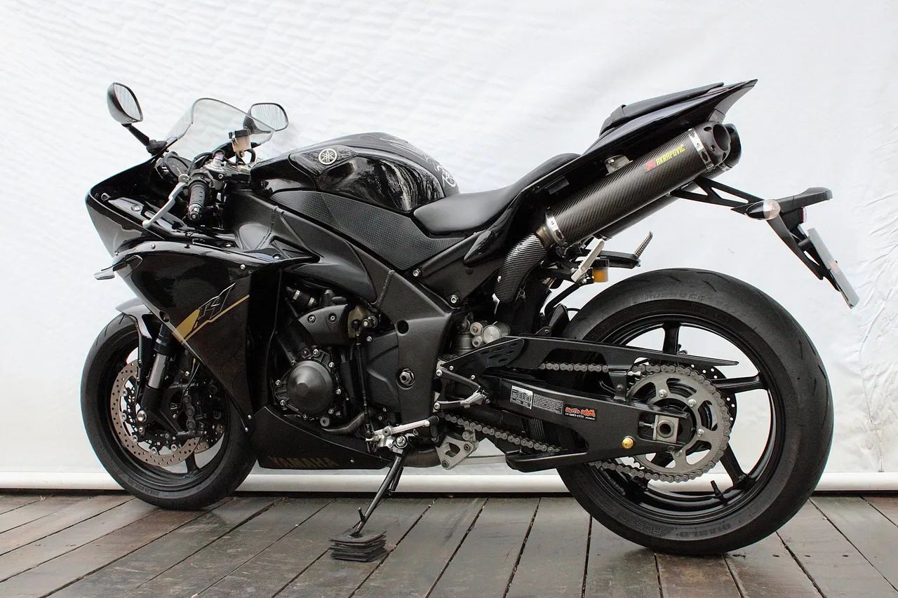 YAMAHA YZF R1 - Foto 4