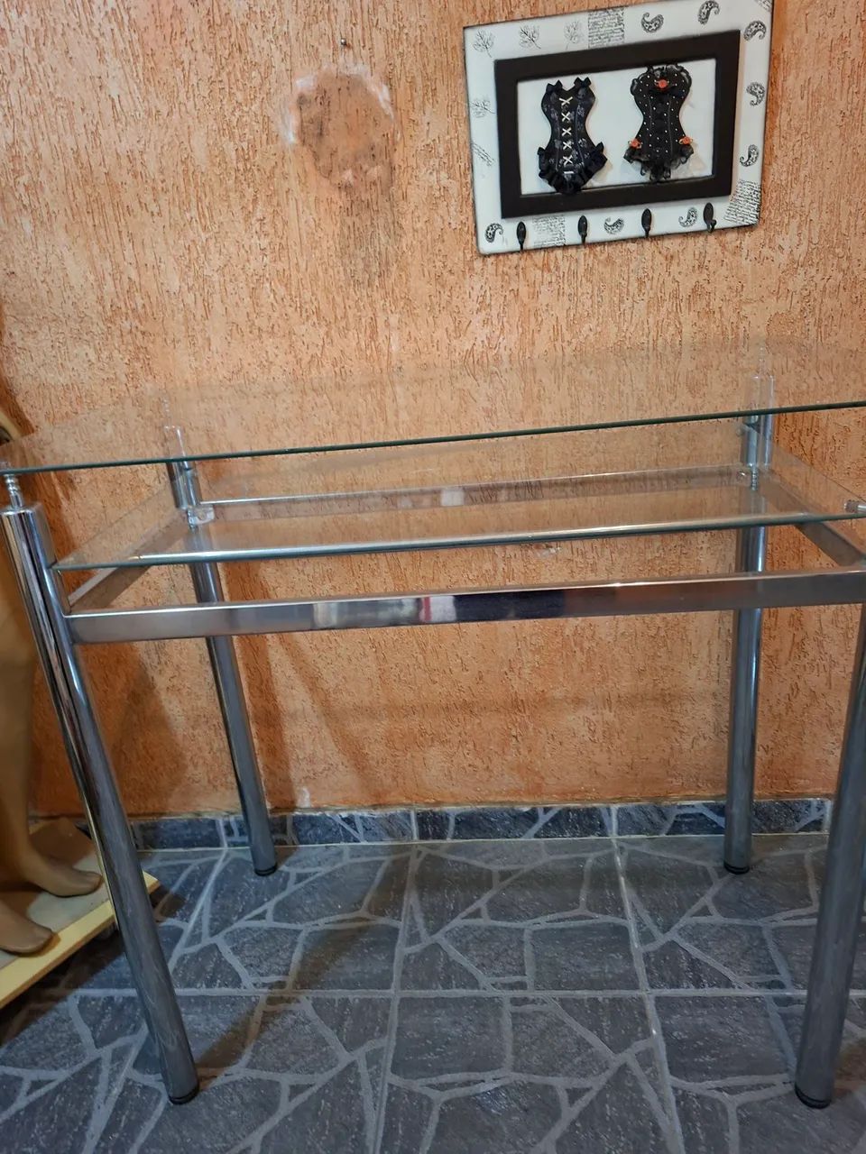 Móveis e  equipamentos para loja de roupas e variedades. - Foto 3