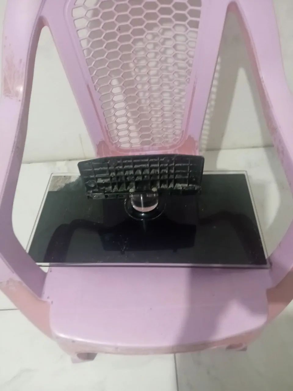 Vende se base para televisão Samsung.  - Foto 2