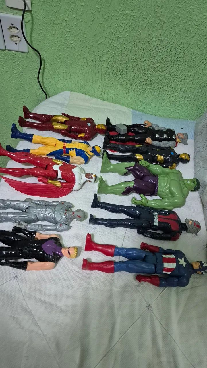 Vendo bonecos Marvel - Foto 2
