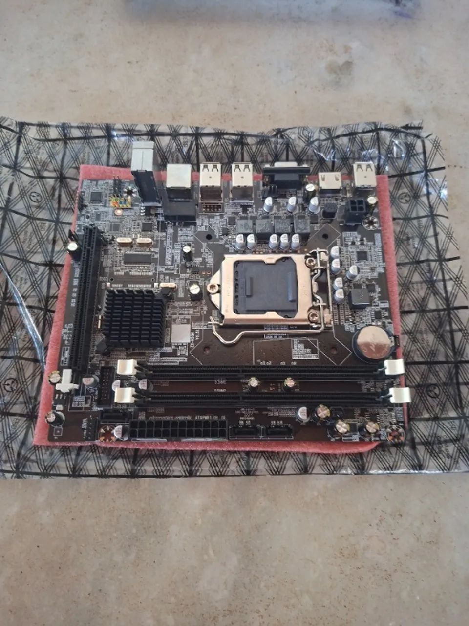 Placa mãe H55 LGA 1156 V1.55 Intel - Foto 3
