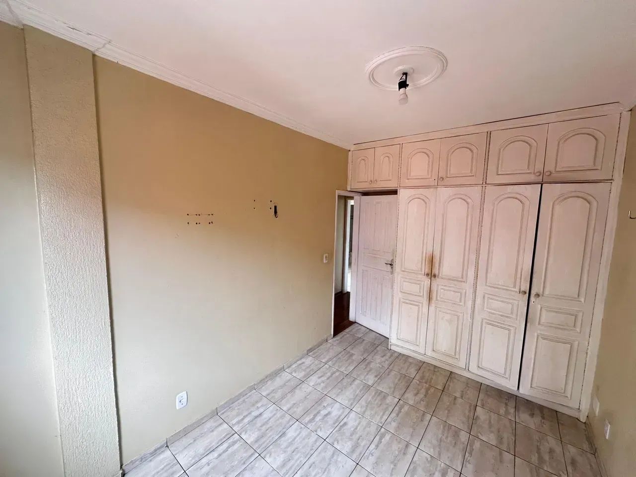 REGIÃO DAS SERRAS - 3 QUARTOS , SENDO 1 SUITE - GUAMÁ