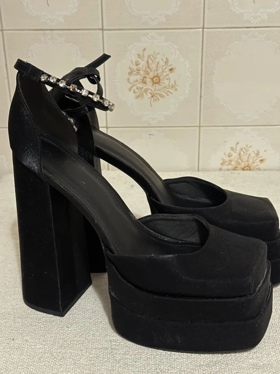 Sandália Meia Pata Com Strass - Foto 3