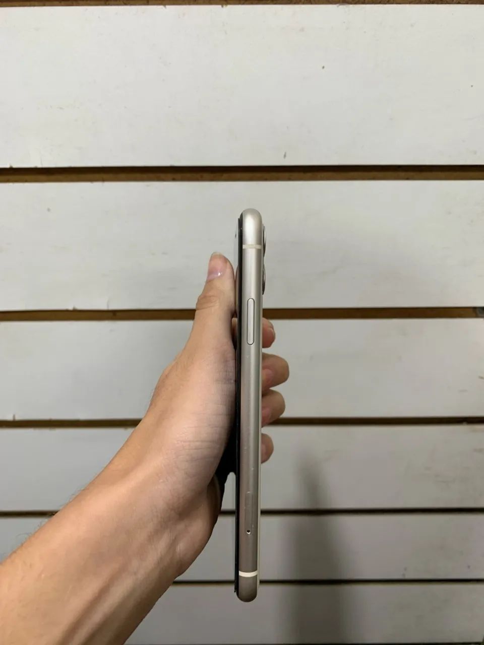 IPHONE 11 BRANCO 128GB - ÚNICA DONA - Foto 4