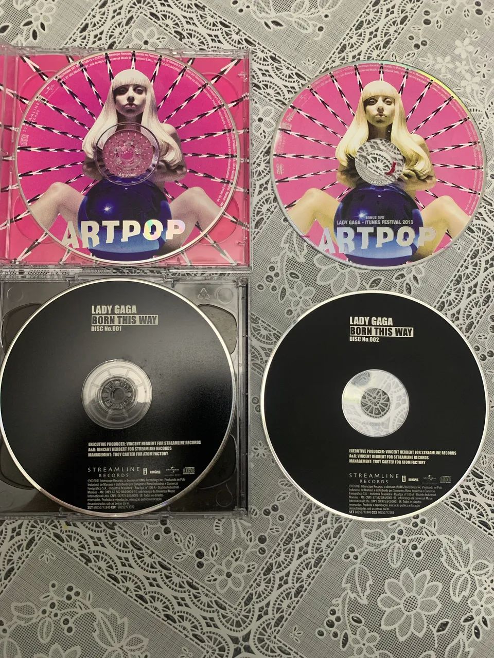 Lady Gaga Born This Way e Artpop Cd e DVD deluxe metalizado - Foto 3