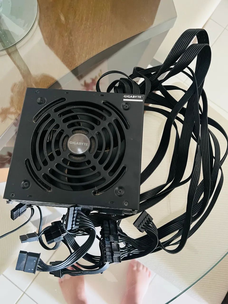 Fonte Gigabyte GP-P550B, 550W, 80 Plus Bronze - 28200-P550B-1BRR - Foto 4