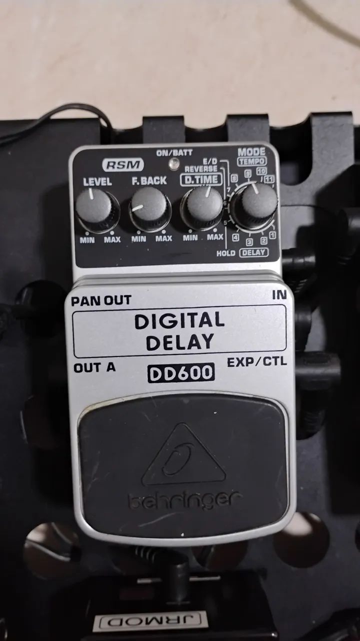 Pedal delay behringer dd600