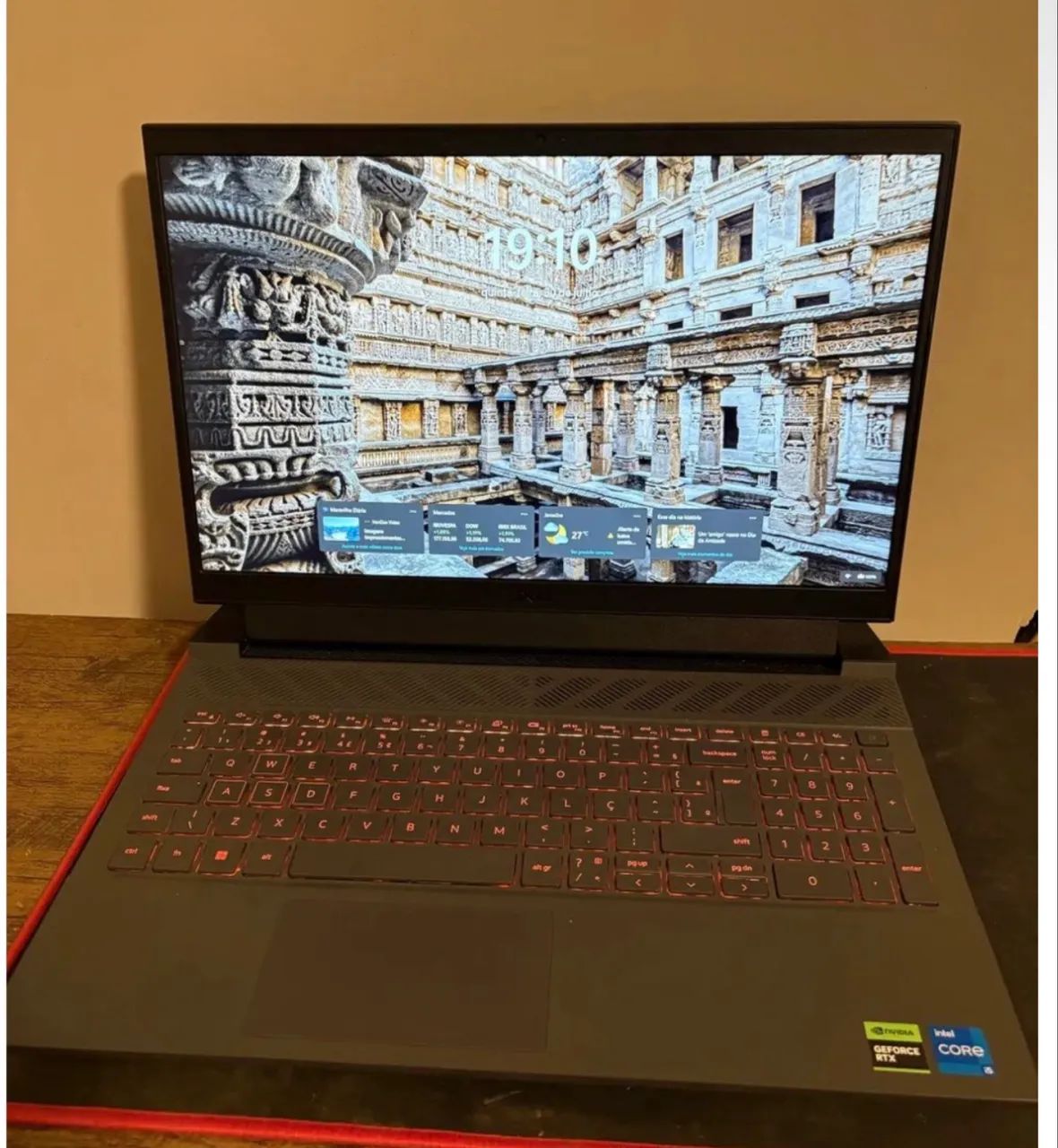 DELL G15 - i5 13450HX