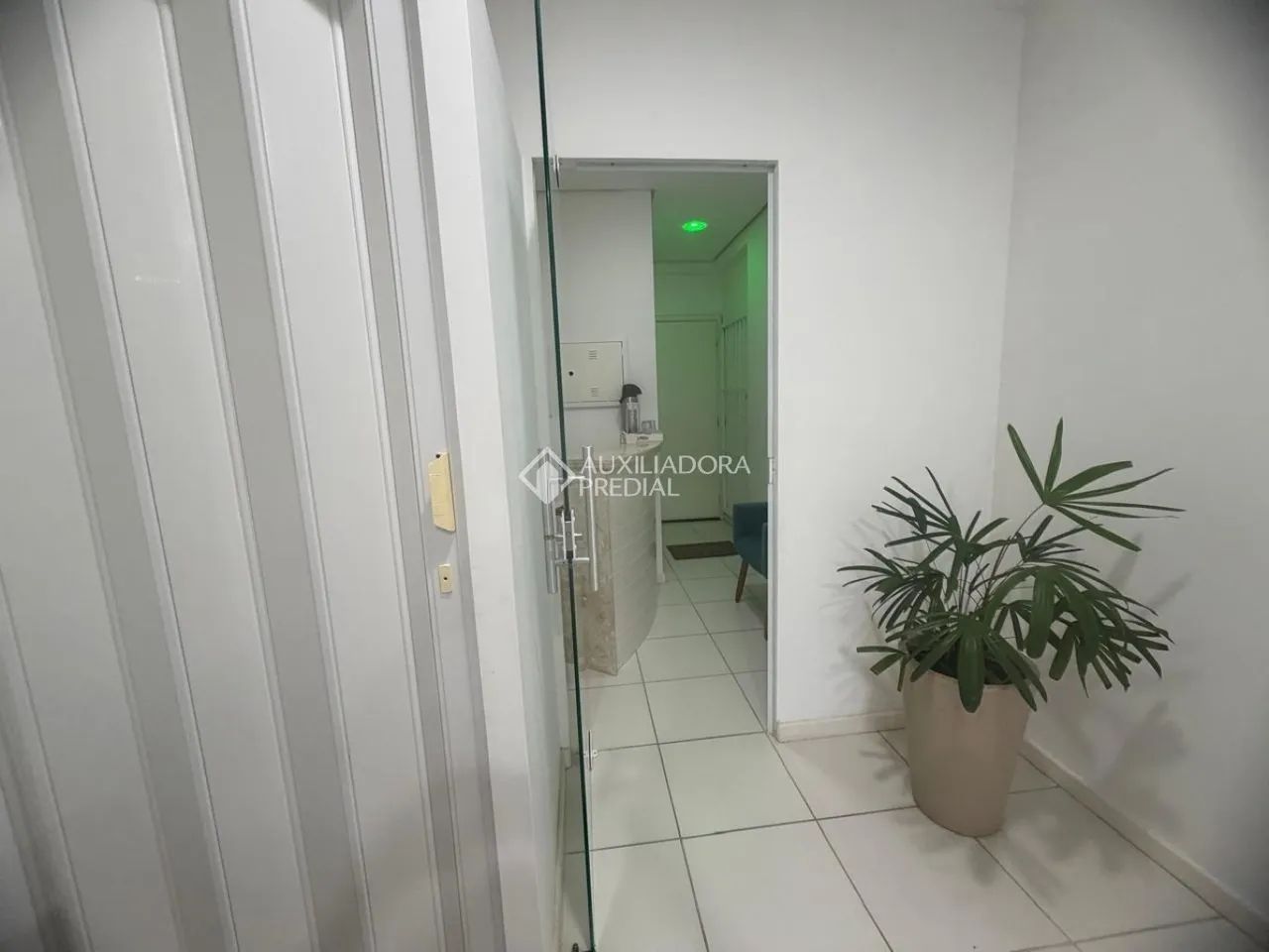 Escritório à venda no Córrego Grande com 38 m² de área útil disponível. - Foto 2