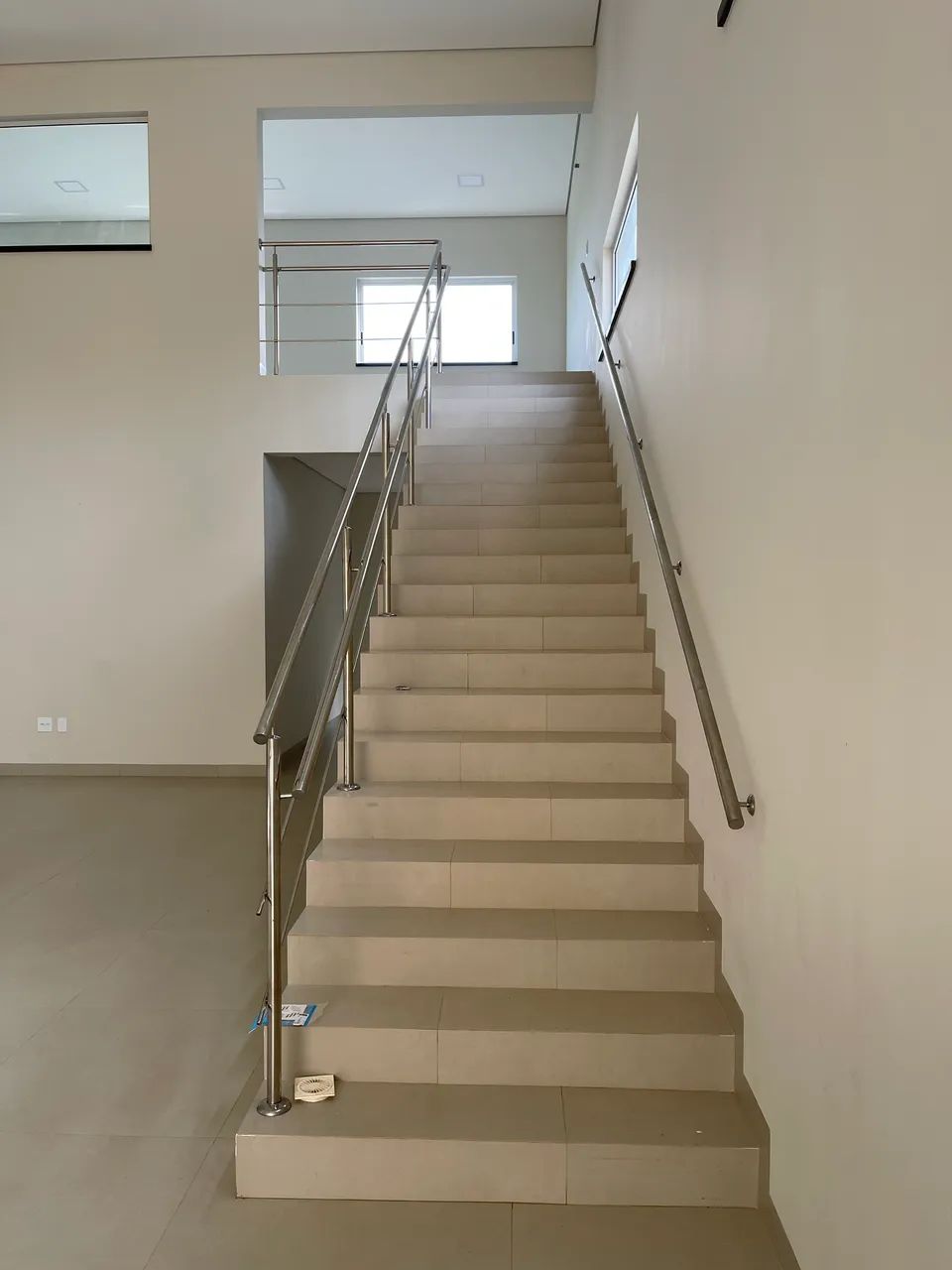 Sala comercial em fino acabamento  - Foto 4