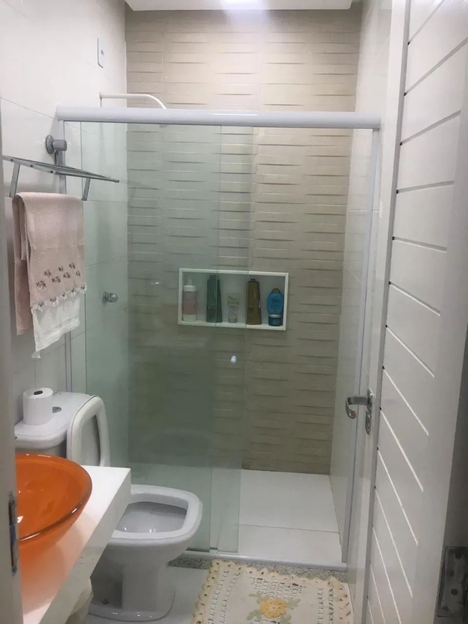 vendo linda casa com piscina