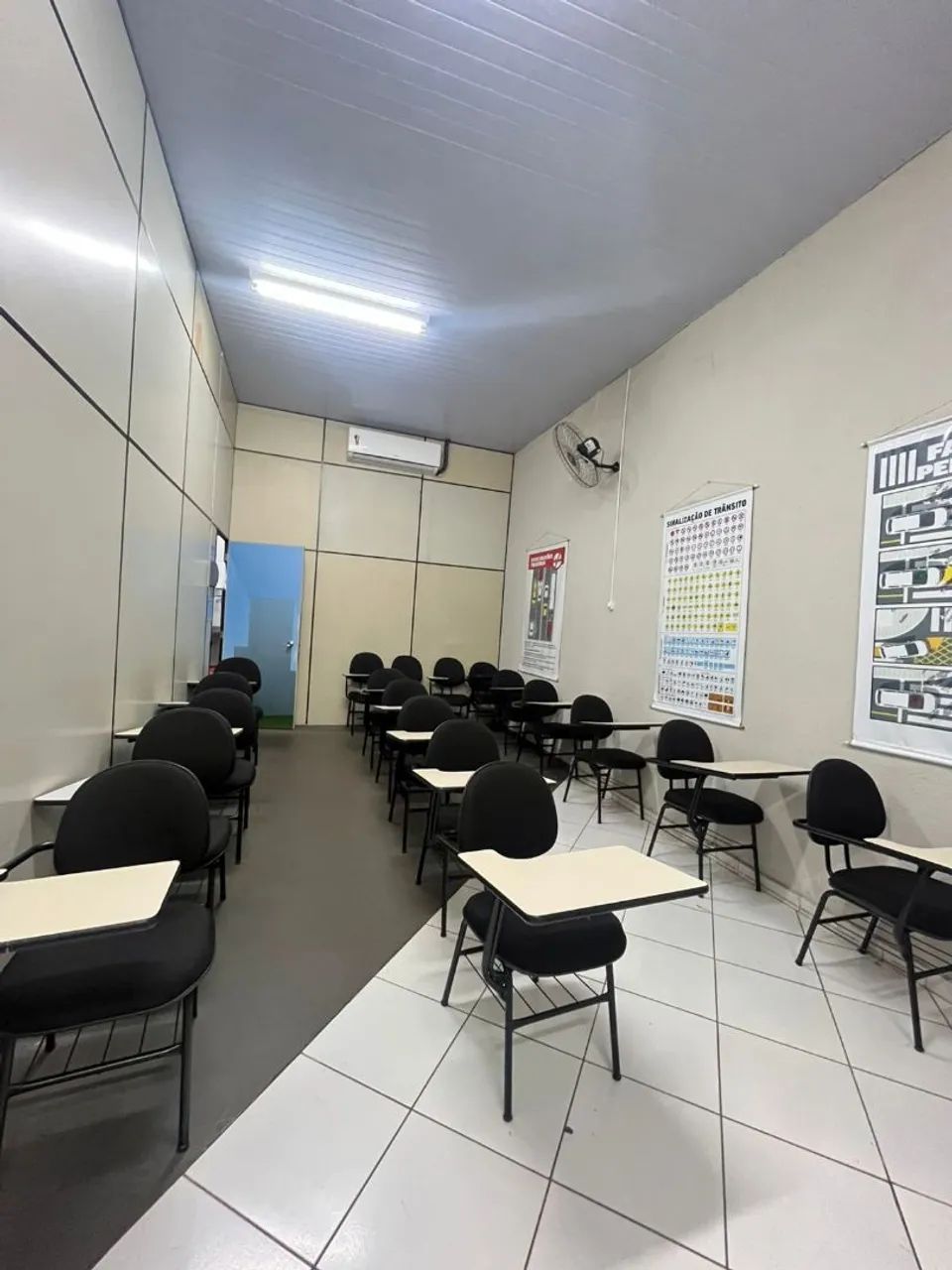 68 CARTEIRAS - UNIVERSITÁRIA EXECUTIVA - Foto 5