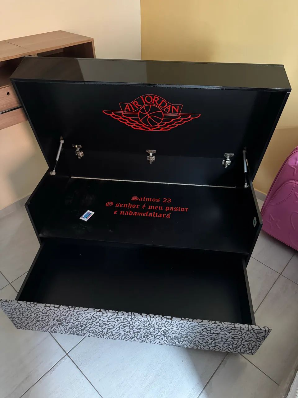 Sapateira Jordan - Foto 2