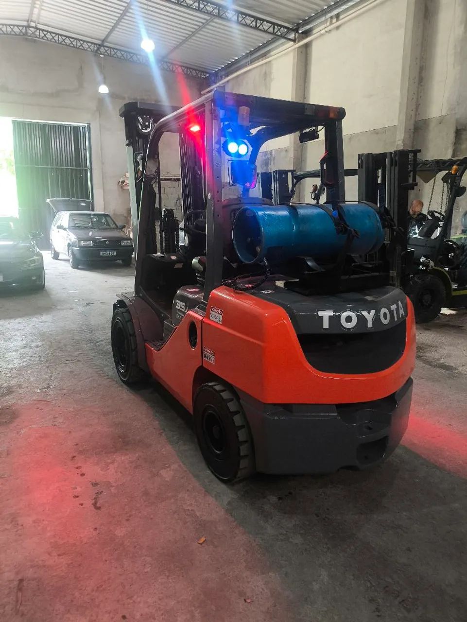 Empilhadeira Toyota 35j  - Foto 4