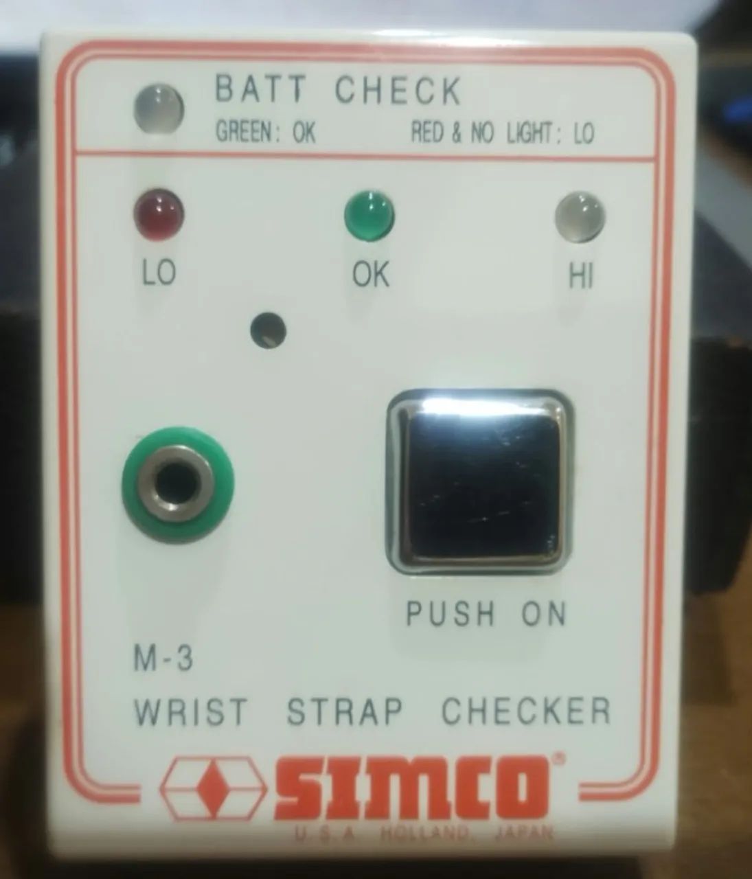 Monitor de Braceletes de Aterramentos de Eletrostatica Compacto - semi novo com estojo