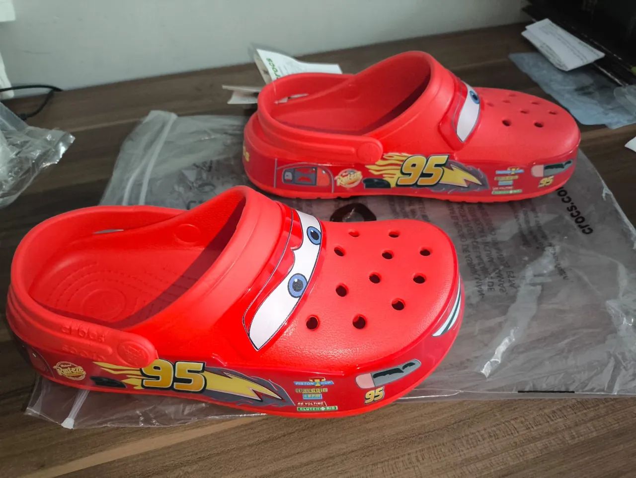 Sandália CROCS original  relâmpago mac quenn  - Foto 2