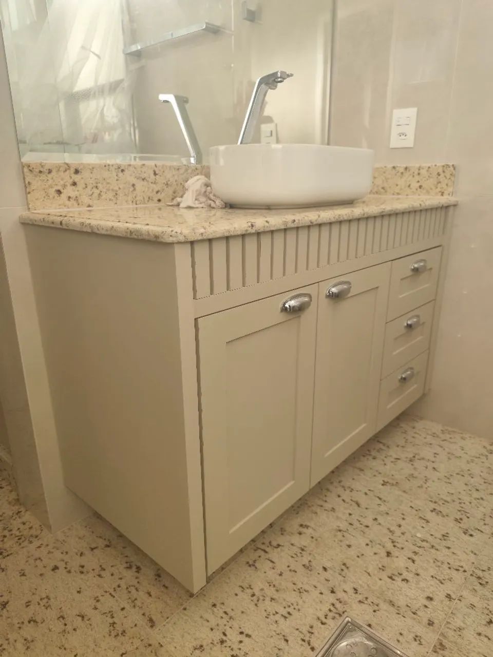 Contrata marceneiro