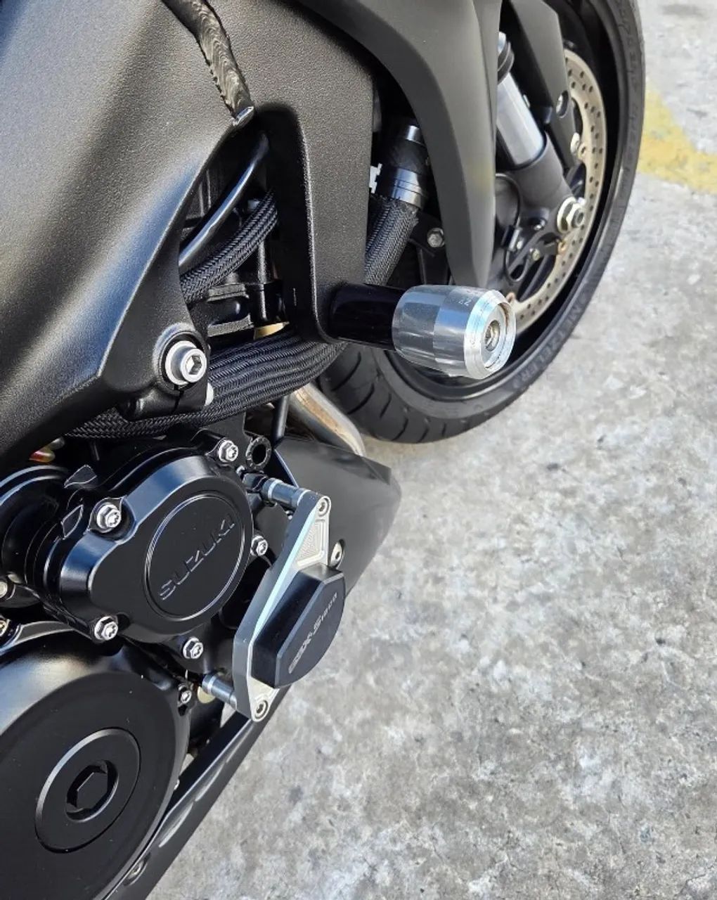SUZUKI GSX S1000 - Foto 5