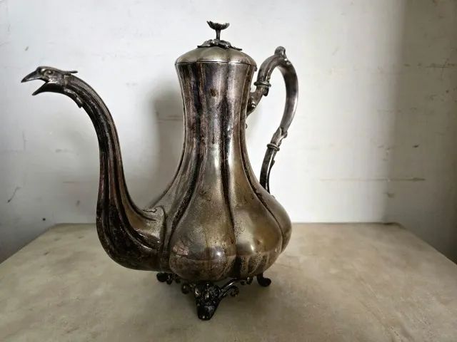 Antiguidades; Bules de chá, de café e cremeira, metal espessurado à prata Baixei !!! - Foto 2