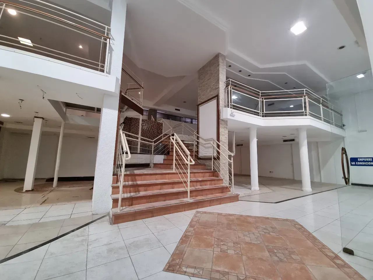 Excelente Lojão c/ 400 m2  B. Estoril - Belo Horizonte  MG - Foto 5