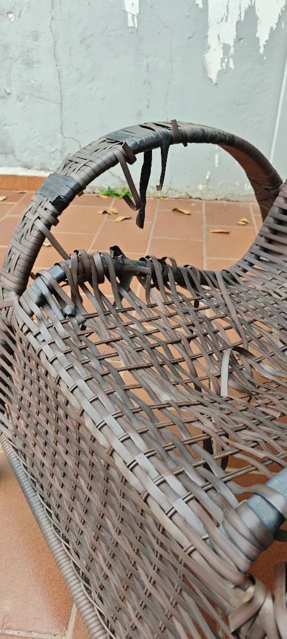 Cadeira para Jardim/área externa com defeitos e avarias - Foto 3