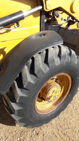 RETROESCAVADEIRA CATERPILLAR ( Leia o anúncio) - Foto 7