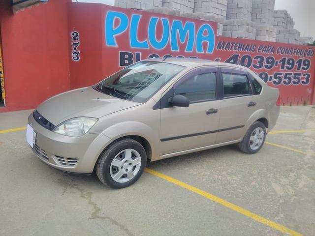 Vendo Fiesta Sedan 1.6 2007 flex falar Elcio Cel