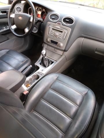 Ford Focus Hatch 2.0 GLX - Foto 6