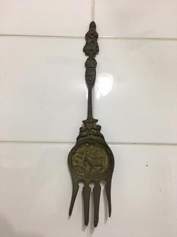 Jogo de talheres decorativos vintage em metal maciço - Foto 2