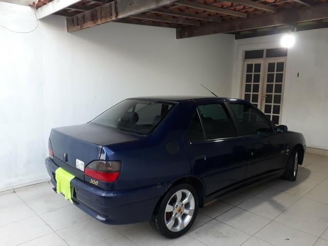 PEUGEOT 306, ano 1999 - Foto 6