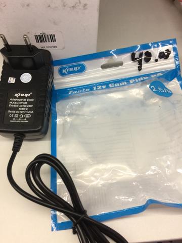 Fonte 12 volts 2.5 amperes para ligar varios aparelhos