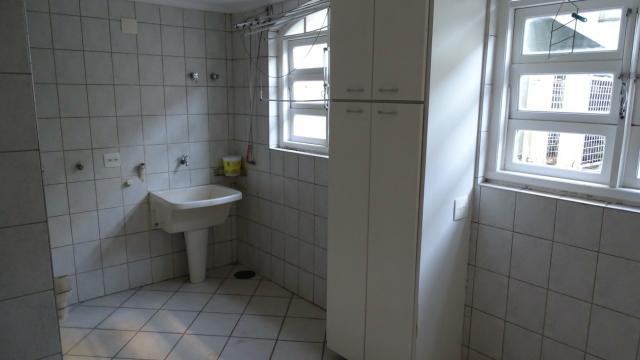 Alugo belíssima casa 4 dorm. condomínio Vila Nova Granja Viena - Foto 14