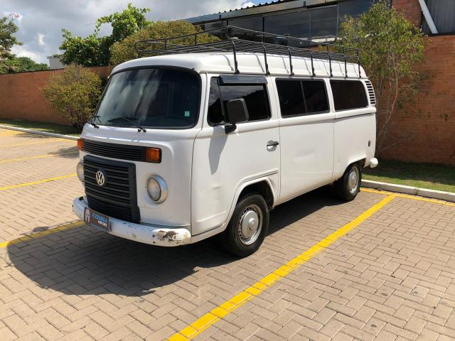Kombi 1.4 motor fox , envidraçada 2011 - 9 passageiros